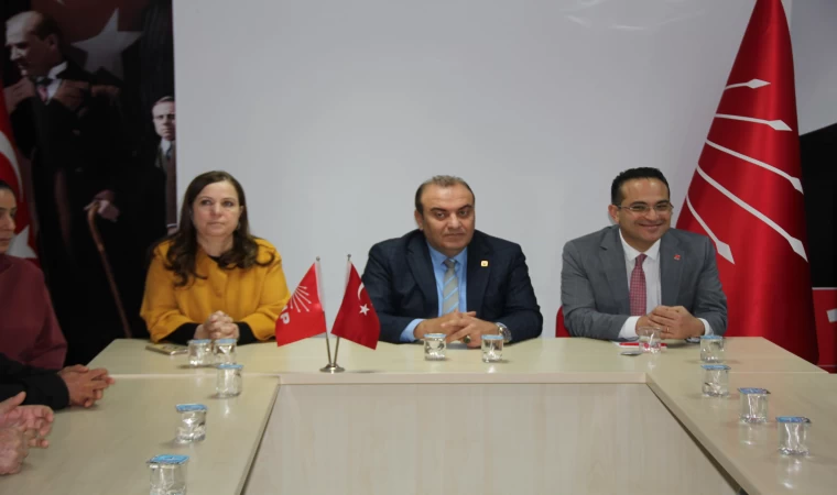 Olgun Atila'ya Narlıdere ve Balçova'dan tam destek