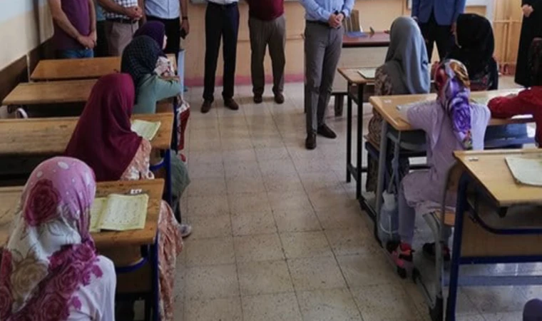 Okullar Kuran kurslarına dönüştürülüyor: 7-10 yaş grubu için 'öğretim programı'