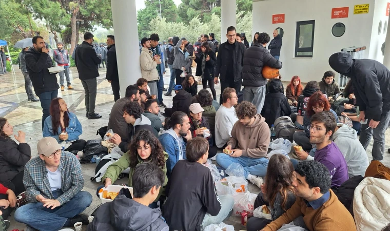 İzmir'de öğrencilere boykot engeli: Polis Kültürpark'ı kapattı