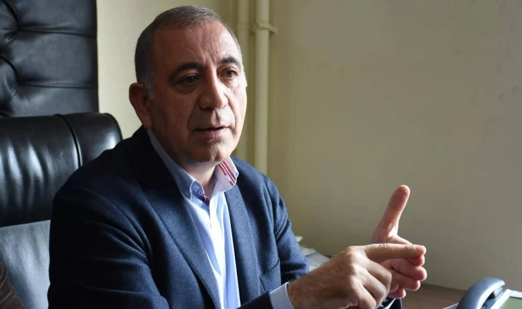 Gürsel Tekin vazgeçti, İl Başkanlığı'na gidiyor
