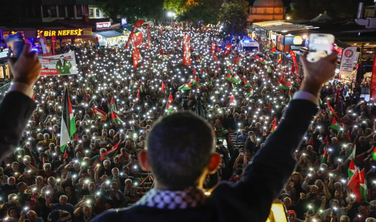 Özgür Özel: Yaşasın özgür Filistin!