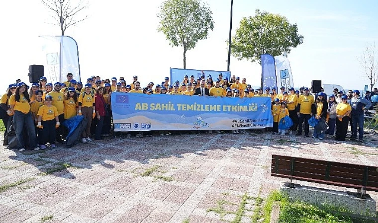 Kadıköy’de sahil temizliği
