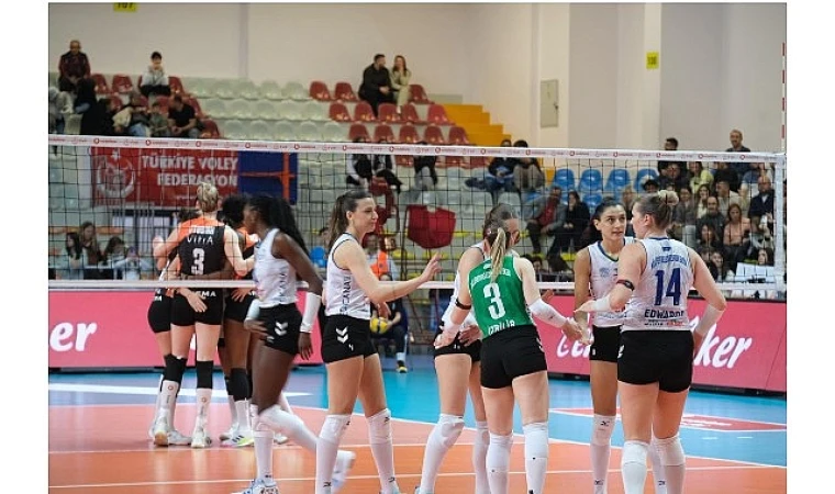 Nilüfer Belediyespor Eker, Eczacıbaşı Dynavit’i 3-1 mağlup etti