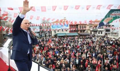 CHP’li Bozbey’den Mudanya’ya ’metrobüs’ müjdesi