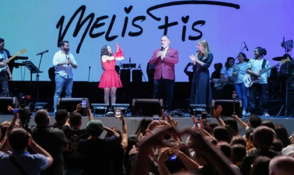 Melis Fis sevenleriyle Beylikdüzü’nde buluştu