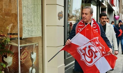 Sivasspor Başkanı Uzun’dan Açıklama