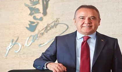Başkan Böcek'ten Antalyalılara duygusal mesaj