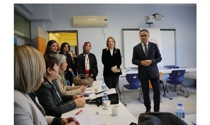 Hayat Boyu Öğrenmede Yeni Yol Haritası: İzmir’de Vizyoner Çalıştay Gerçekleştirildi