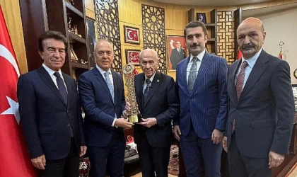 Türkiye Bisiklet Federasyonu’ndan MHP Genel Başkanı Devlet Bahçeli Ziyareti