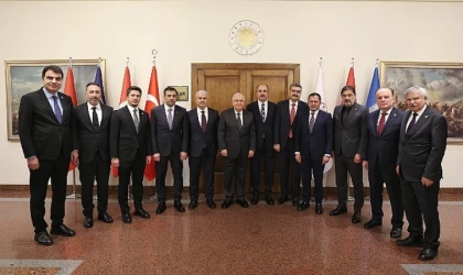 Konya Heyetinden Milli Savunma Bakanı Yaşar Güler’e Ziyaret