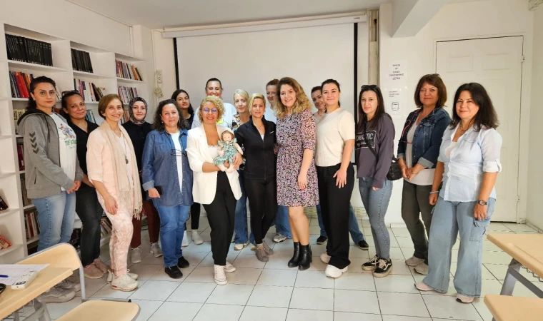 Çiğli Belediyesi’nden Girişimci Kadınlara Etsy Eğitimi Çiğli Belediyesi’nden Girişimci Kadınlara Etsy Eğitimi