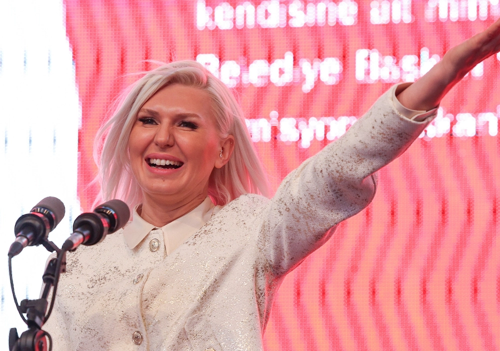 Melek Mızrak Subaşı kariyeri ve fotoğrafları ile Basın Gazetesi'nde