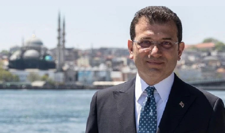 Ekrem İmamoğlu: Cumhurbaşkanının annesine yönelik hakaretleri tüm kalbimle sonuna kadar kınıyorum.