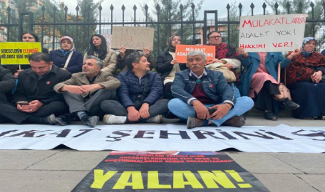 Mülakat mağduru öğretmenlerden Bakan Tekin’e sert tepki