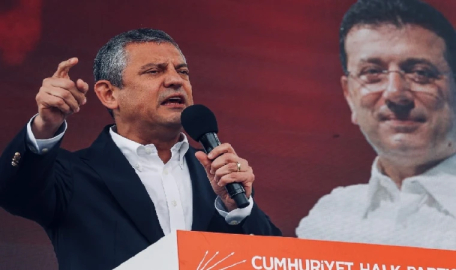 Özgür Özel İstanbul yolcusu