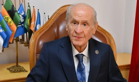 Bahçeli'den PKK'nın kararına ilk tepki: Öcalan'a ve DEM Parti'ye teşekkür etti