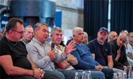 Başkan Tugay su ürünleri kooperatiflerinin temsilcileri ile buluştu