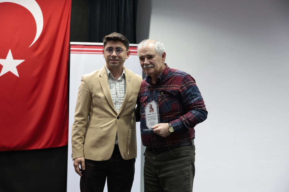 Bir Devrim Neferi Mustafa Necati