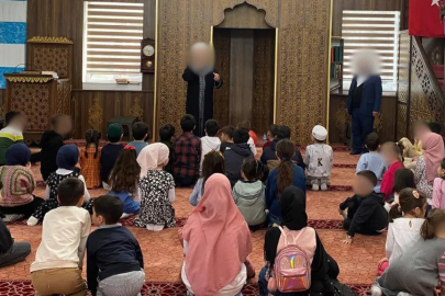 Öğrenciye camide 'Ramazan' dersi