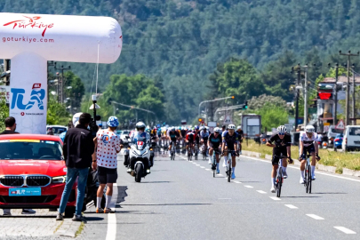 Konya Büyükşehir Belediyesporlu Tarakçı, Bisiklet Turu’nda zirveye çıktı
