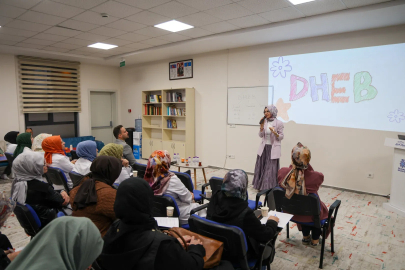 Konya'da Çocuk Mektebi’nde ailelere eğitim semineri