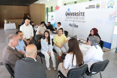 İnegöl Belediyesi tercih sürecinde de öğrencilerin yanında