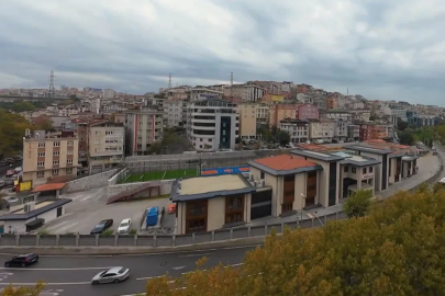 Beyoğlu’nda yeni okul öğrencileriyle buluştu