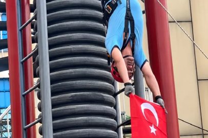Gaziantepli itfaiyecilerden yüksek irtifa gösterisi