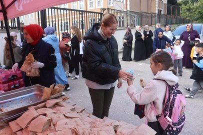 Kocaeli İzmit Belediyesi, Beslenme Saati Projesi devam ediyor