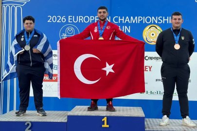 Kağıtspor dünya kürsüsünde gururlandırıyor