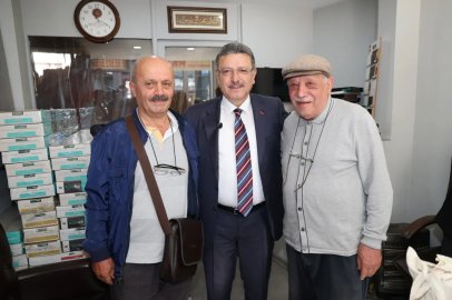 Trabzon'da Başkan Genç esnaf ve vatandaşlarla buluştu