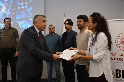Bursa'da 'Akıllı Üretim Sistemlerinde Kuantum Teknolojilerine Hazırlık Akademisi' tamamlandı