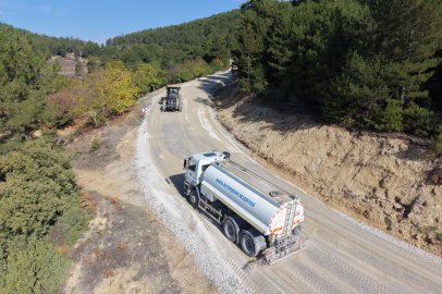 Bursa Keles'in üç mahallesinde yol mesaisi