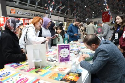 İnegöl kitap günlerinde yazar buluşmaları başlıyor